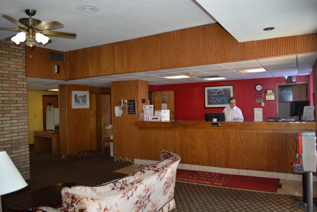 Red Carpet Inn And Suites 斯克兰顿 外观 照片